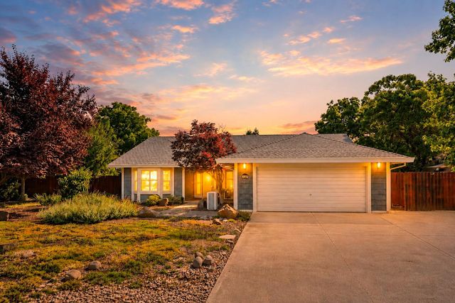 430 Flower Dr, Folsom, CA 95630