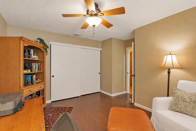 430 Flower Dr, Folsom, CA 95630