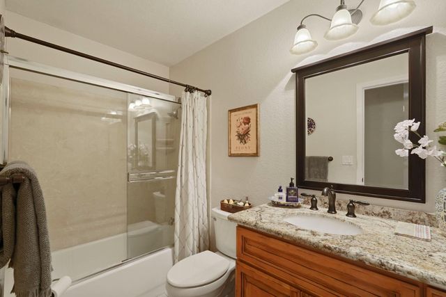 430 Flower Dr, Folsom, CA 95630