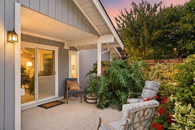 430 Flower Dr, Folsom, CA 95630