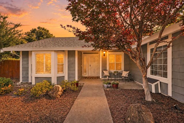 430 Flower Dr, Folsom, CA 95630