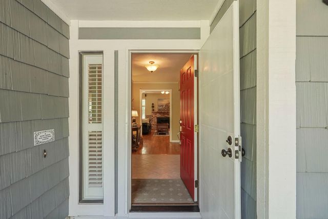 430 Flower Dr, Folsom, CA 95630