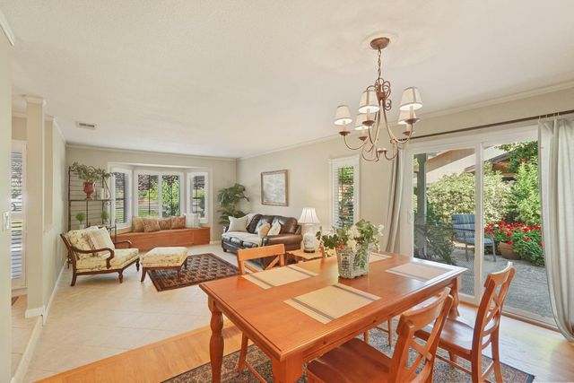 430 Flower Dr, Folsom, CA 95630