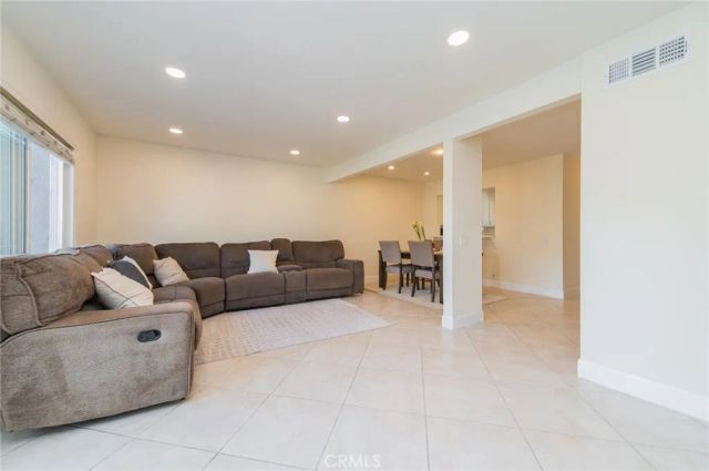 47 Fox, Irvine, CA 92614