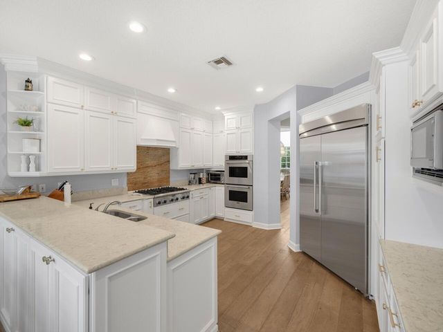 129 Brookhaven Court, Palm Beach Gardens, FL 33418