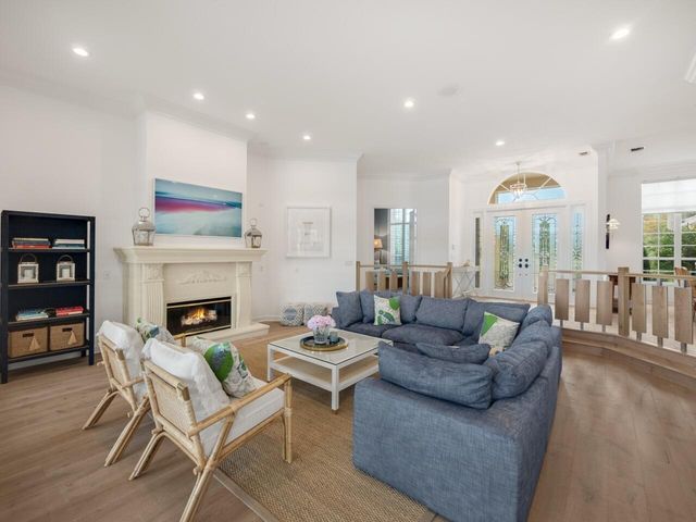 129 Brookhaven Court, Palm Beach Gardens, FL 33418