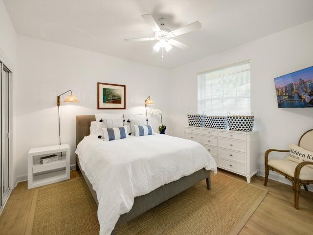 129 Brookhaven Court, Palm Beach Gardens, FL 33418