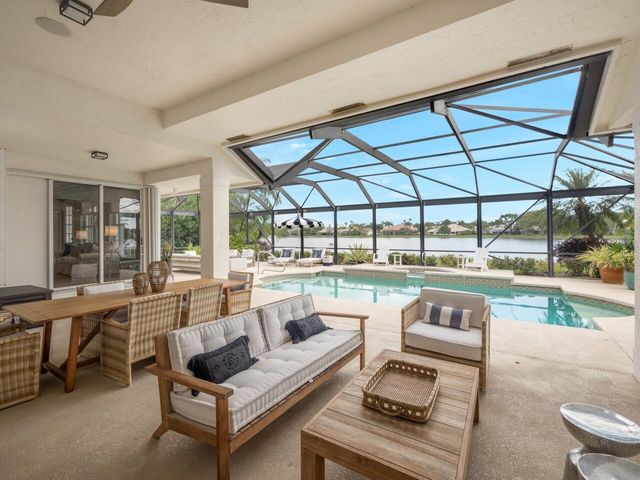 129 Brookhaven Court, Palm Beach Gardens, FL 33418