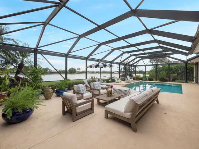 129 Brookhaven Court, Palm Beach Gardens, FL 33418