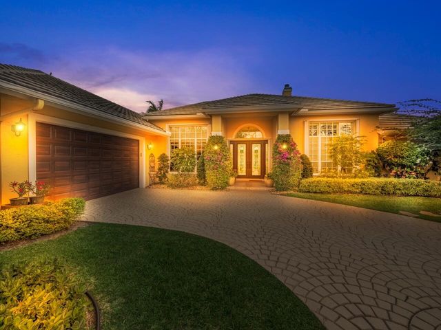 129 Brookhaven Court, Palm Beach Gardens, FL 33418