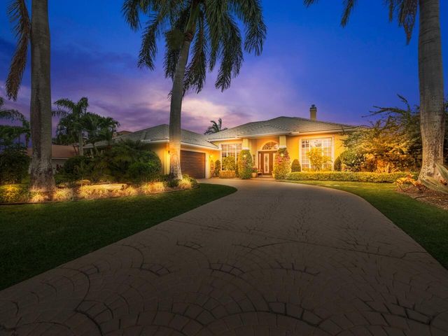 129 Brookhaven Court, Palm Beach Gardens, FL 33418