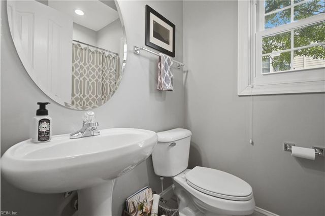 1812 Sessile Oak CT, Virginia Beach, VA 23456