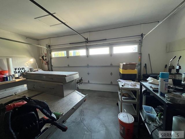 674 Katie Court, Ammon, ID 83406