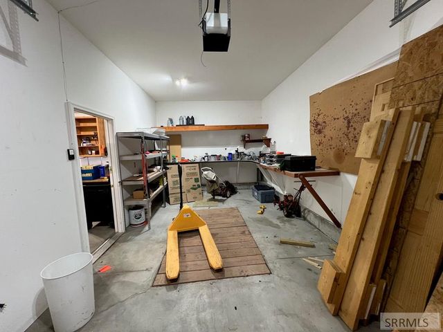 674 Katie Court, Ammon, ID 83406