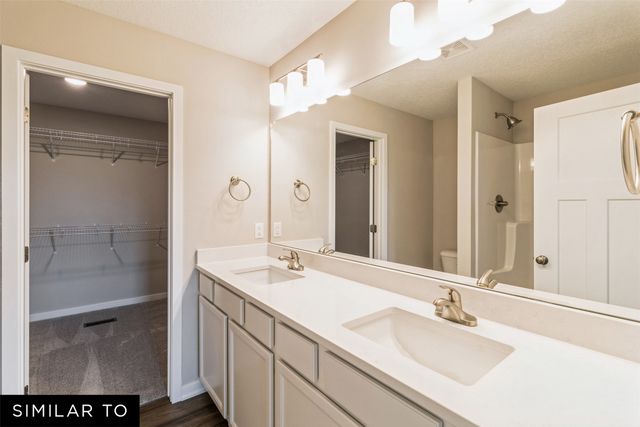 2910 NW Reinhart Drive, Ankeny, IA 50023