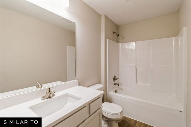 2910 NW Reinhart Drive, Ankeny, IA 50023