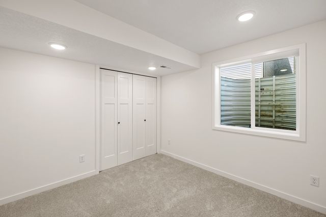 2910 NW Reinhart Drive, Ankeny, IA 50023