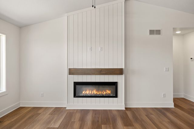 2910 NW Reinhart Drive, Ankeny, IA 50023