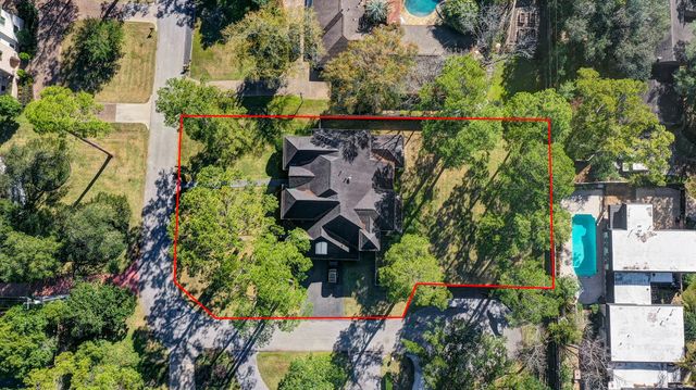 725 Blalock Road, Hedwig Village, TX 77024