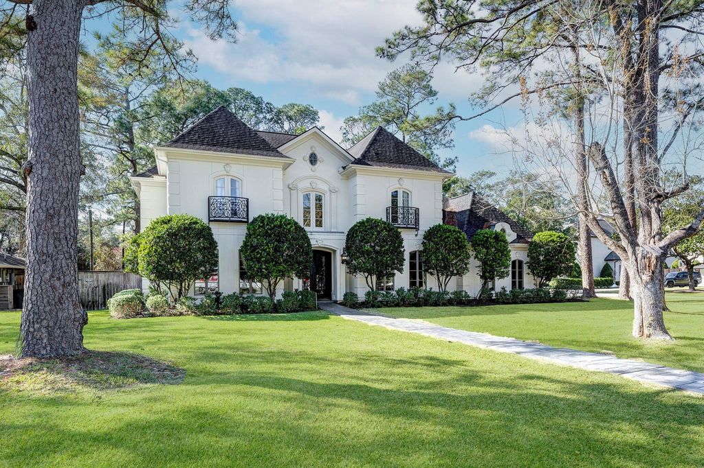 725 Blalock Road, Hedwig Village, TX 77024