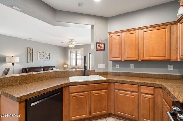 1608 W KURALT Drive, Anthem, AZ 85086