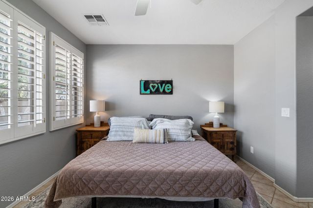 1608 W KURALT Drive, Anthem, AZ 85086