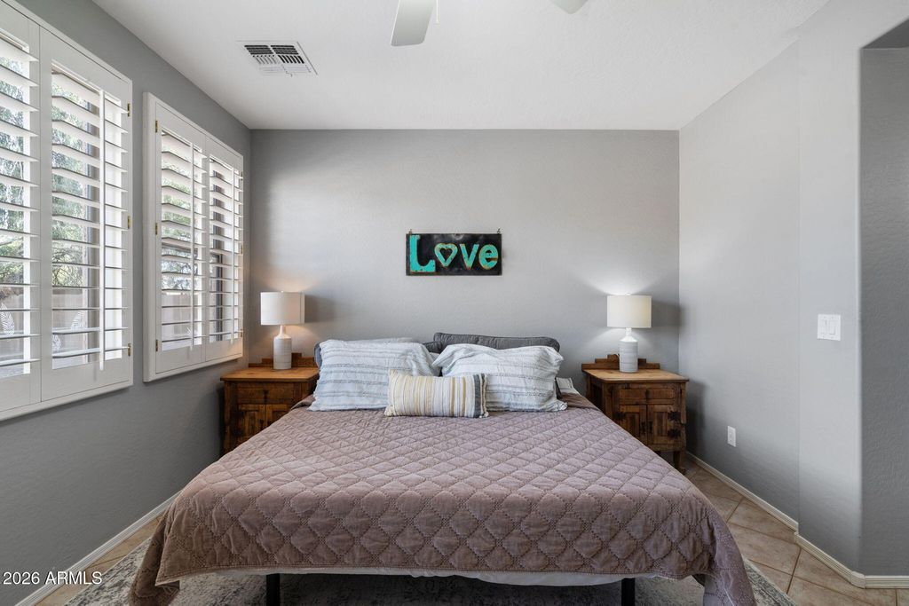 Image 21 of property listing at 1608 W KURALT Drive, Anthem, AZ 85086