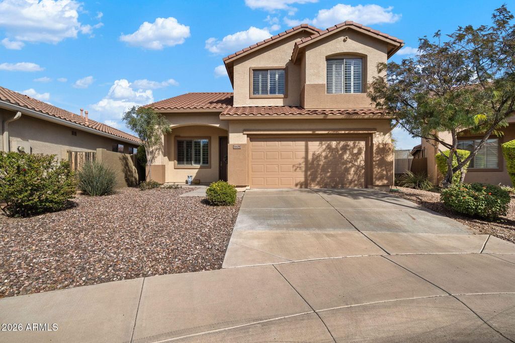 Image 5 of property listing at 1608 W KURALT Drive, Anthem, AZ 85086