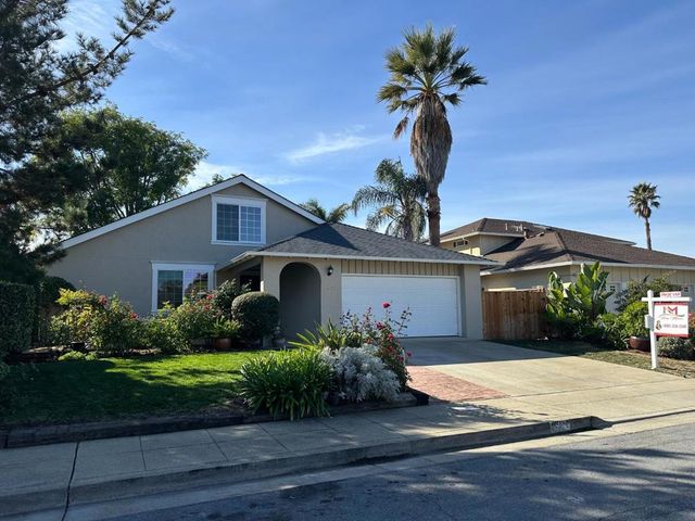 577 Anchor Circle, Redwood City, CA 94065