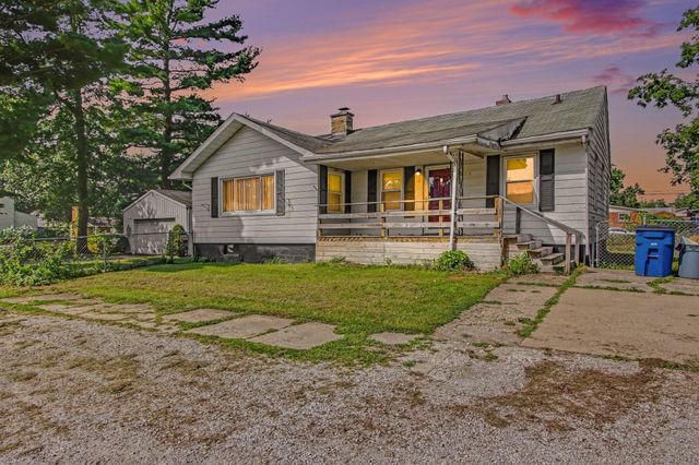 626 Gladys Street, Michigan City, IN 46360
