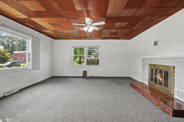 626 Gladys Street, Michigan City, IN 46360
