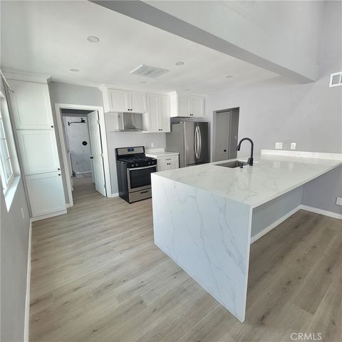 5651 Radford Avenue, Valley Village, CA 91607