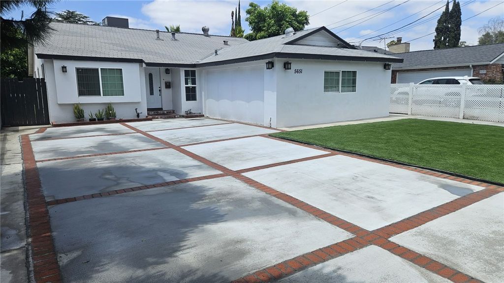 5651 Radford Avenue, Valley Village, CA 91607
