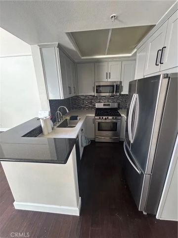 7111 La Tijera, Los Angeles, CA 90045