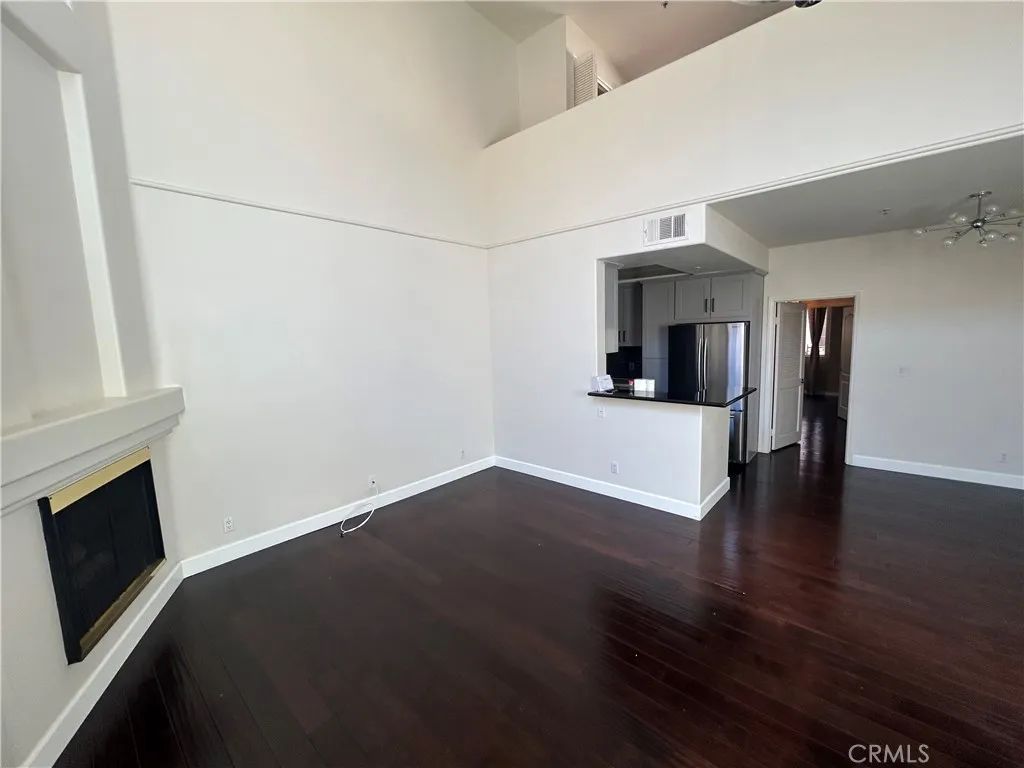 7111 La Tijera, Los Angeles, CA 90045