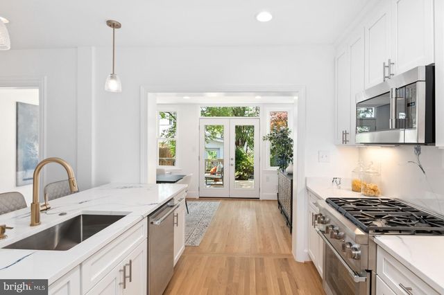 3533 R ST NW, Washington, DC 20007