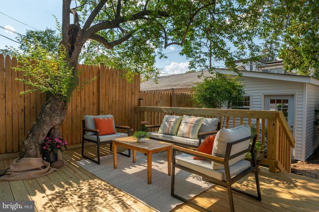 3533 R ST NW, Washington, DC 20007