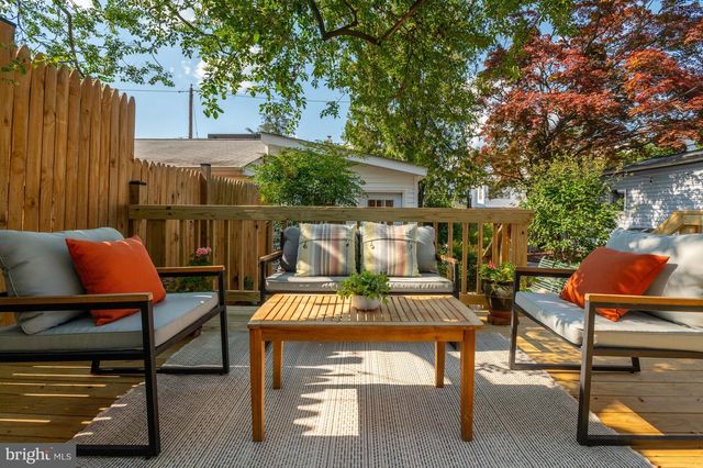 3533 R ST NW, Washington, DC 20007