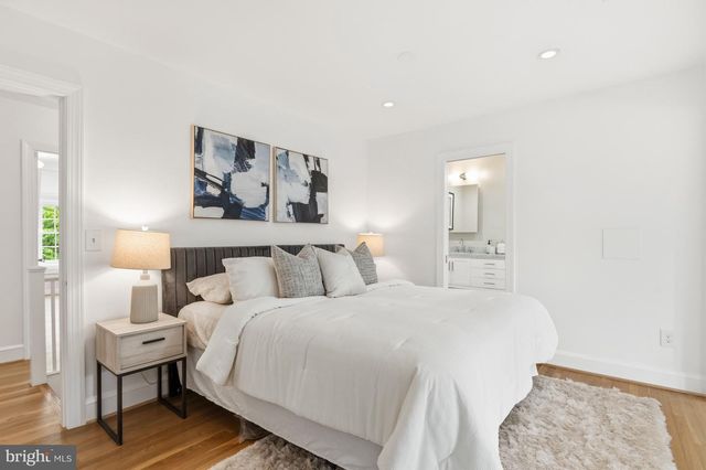 3533 R ST NW, Washington, DC 20007
