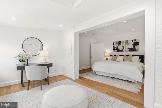 3533 R ST NW, Washington, DC 20007