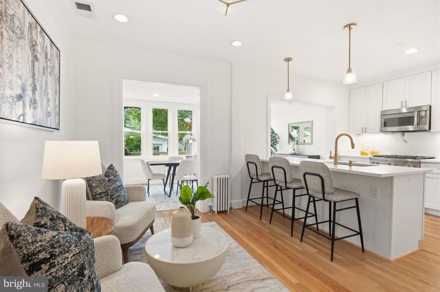 3533 R ST NW, Washington, DC 20007