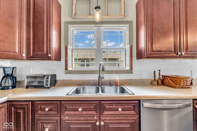 960 Deer Field Drive, Greencastle, IN 46135