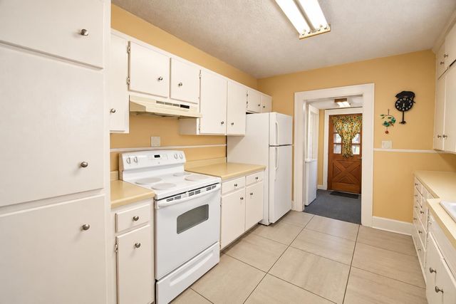 1122 S Waco, Wichita, KS 67213