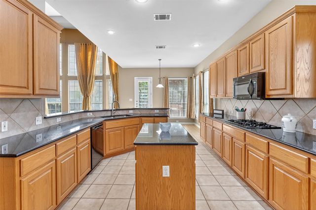 15136 Thatcher DR, Austin, TX 78717