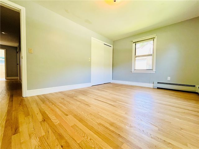15 Washington Road, Barrington, RI 02806