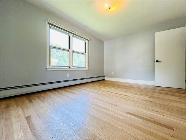 15 Washington Road, Barrington, RI 02806