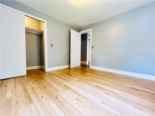 15 Washington Road, Barrington, RI 02806