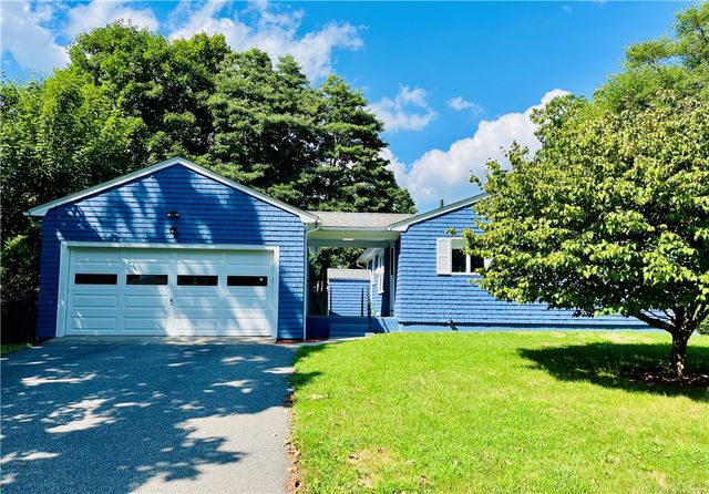 15 Washington Road, Barrington, RI 02806