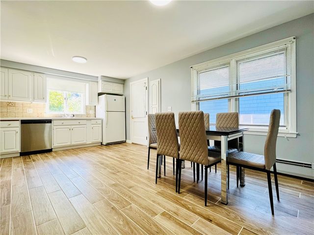 15 Washington Road, Barrington, RI 02806