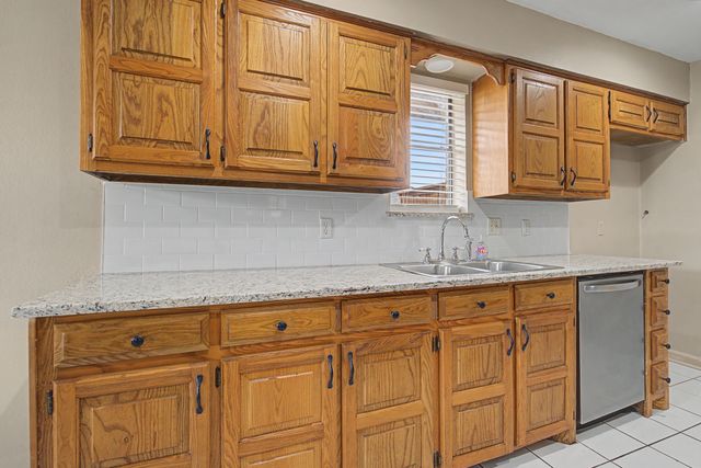 1903 Big Sky Drive, Lewisville, TX 75077